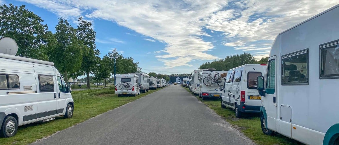 100+ gratis camperplaatsen in Nederland
